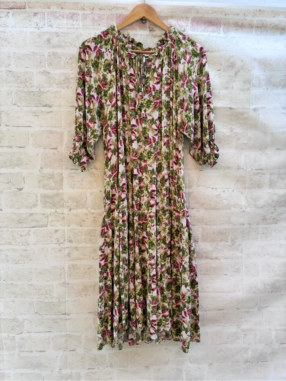 Easel size M Fall Floral Ruched Sleeve midi maxi dress